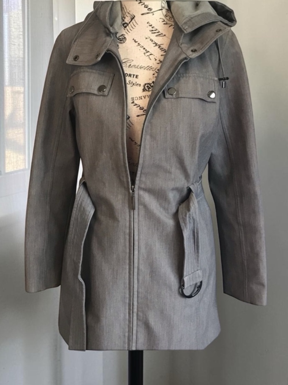 Metro by Kristen Blake Gray Trench Coat S